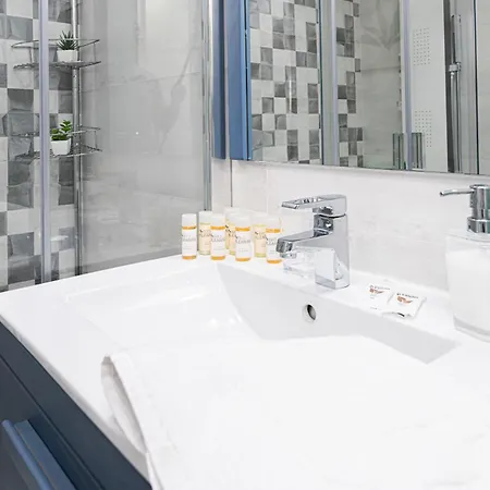 Cozy Studio In Torremolinos Apartament Torremolinos