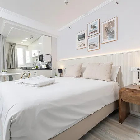 Cozy Studio In Torremolinos Apartament